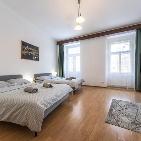 Wenceslas Square 2 Bedroom Apartment Прага Экстерьер фото