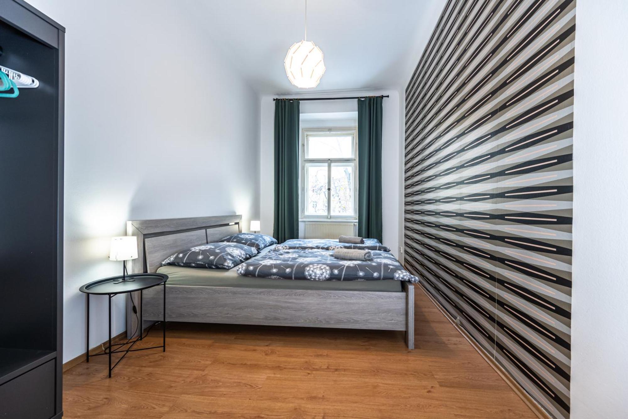 Wenceslas Square 2 Bedroom Apartment Прага Экстерьер фото